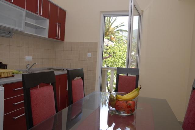 Apartments Dosljak Tivat Exterior foto