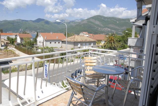 Apartments Dosljak Tivat Exterior foto
