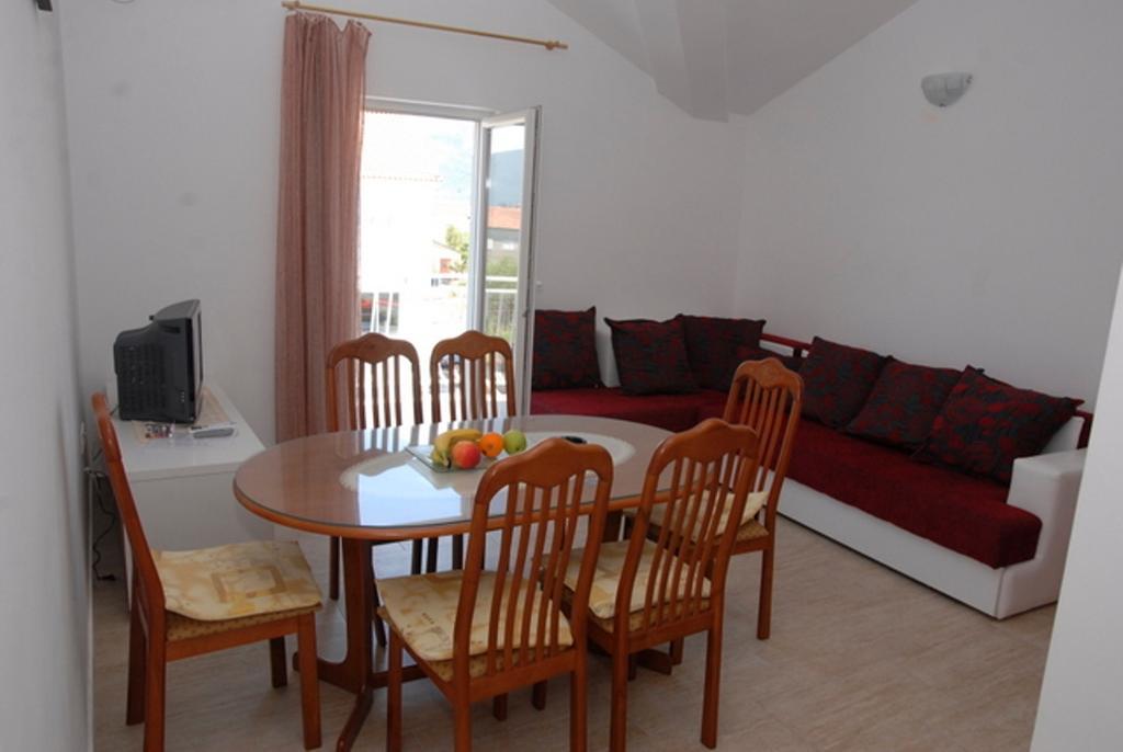Apartments Dosljak Tivat Exterior foto